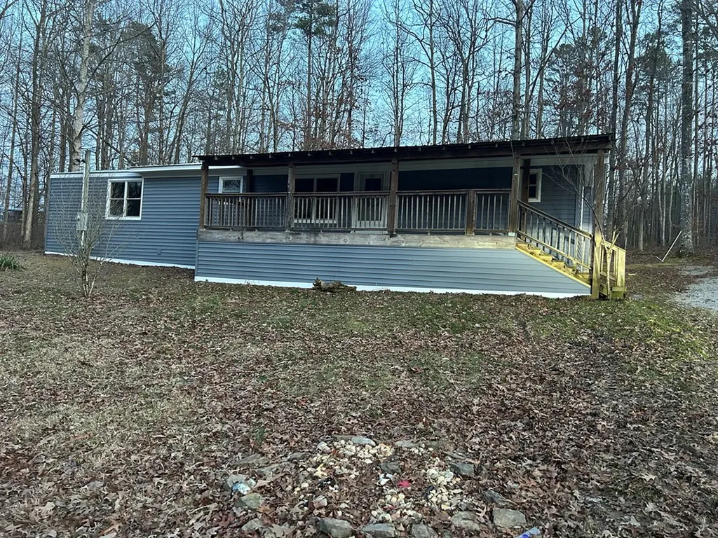 994 Pioneer Road Grimsley TN 38565