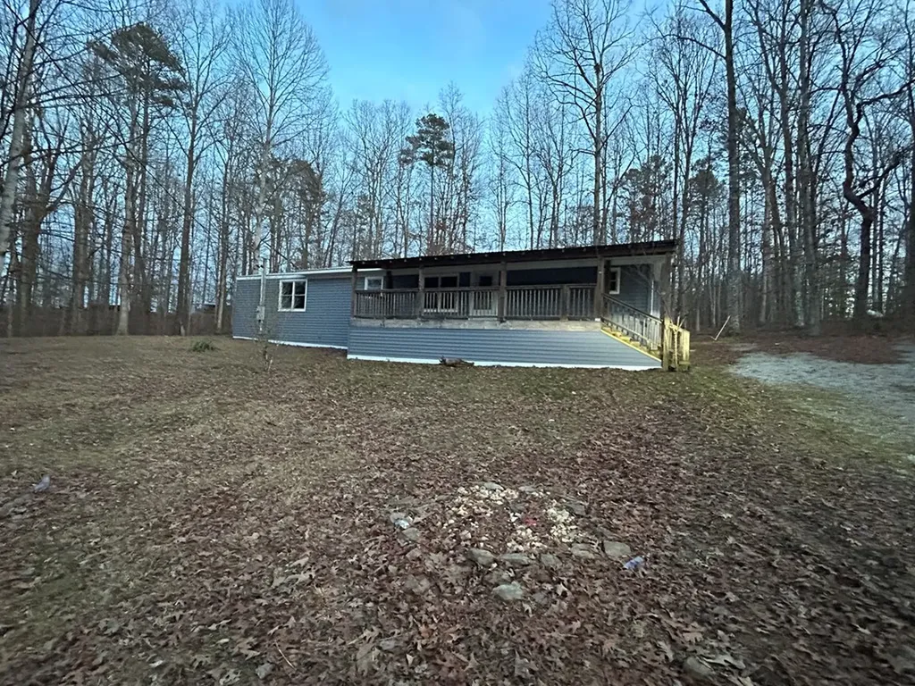 994 Pioneer Road Grimsley TN 38565