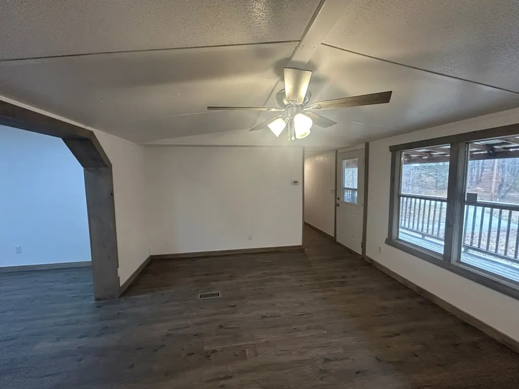 994 Pioneer Road Grimsley TN 38565