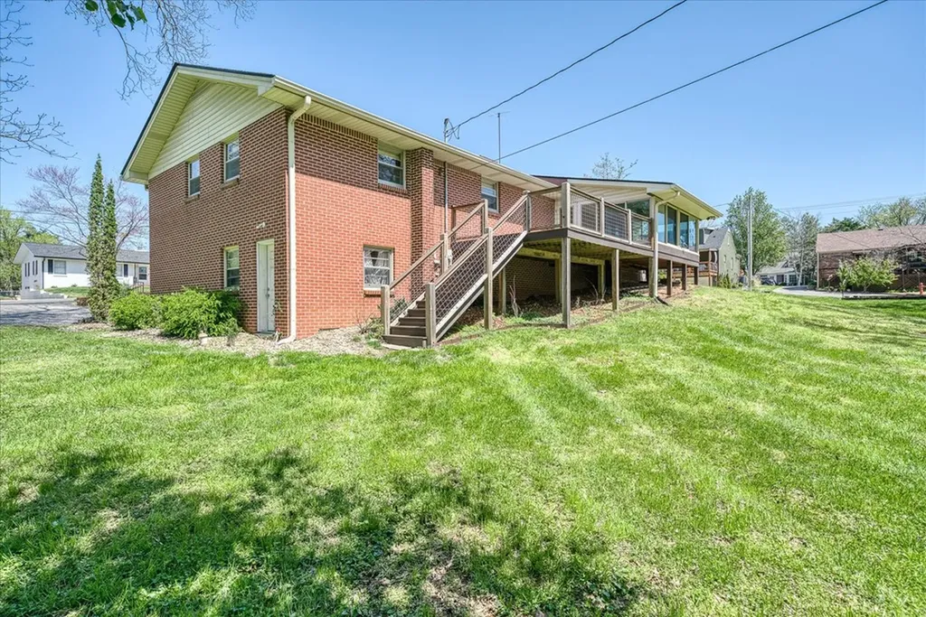 515 E 4th Street Cookeville TN 38501