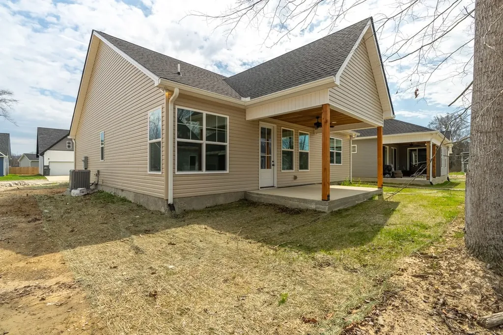 1608 Daly Drive Cookeville TN 38506