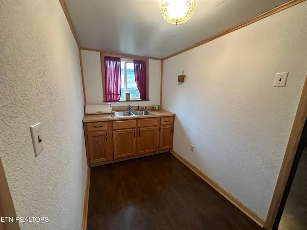 339 W Briar Avenue Jamestown TN 38556