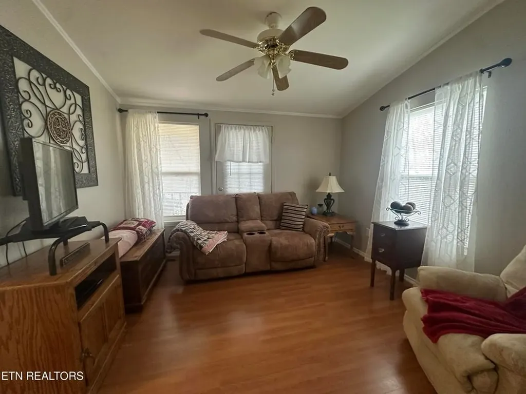 339 W Briar Avenue Jamestown TN 38556