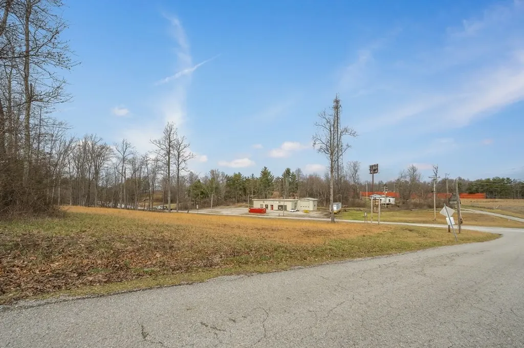 1101 Bee Rock Monterey TN 38574