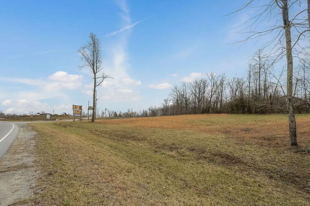 1101 Bee Rock Monterey TN 38574