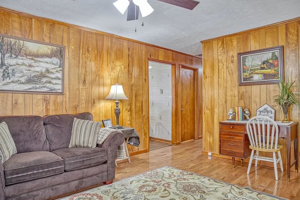 118 Effie Allen Lane Hilham TN 38568