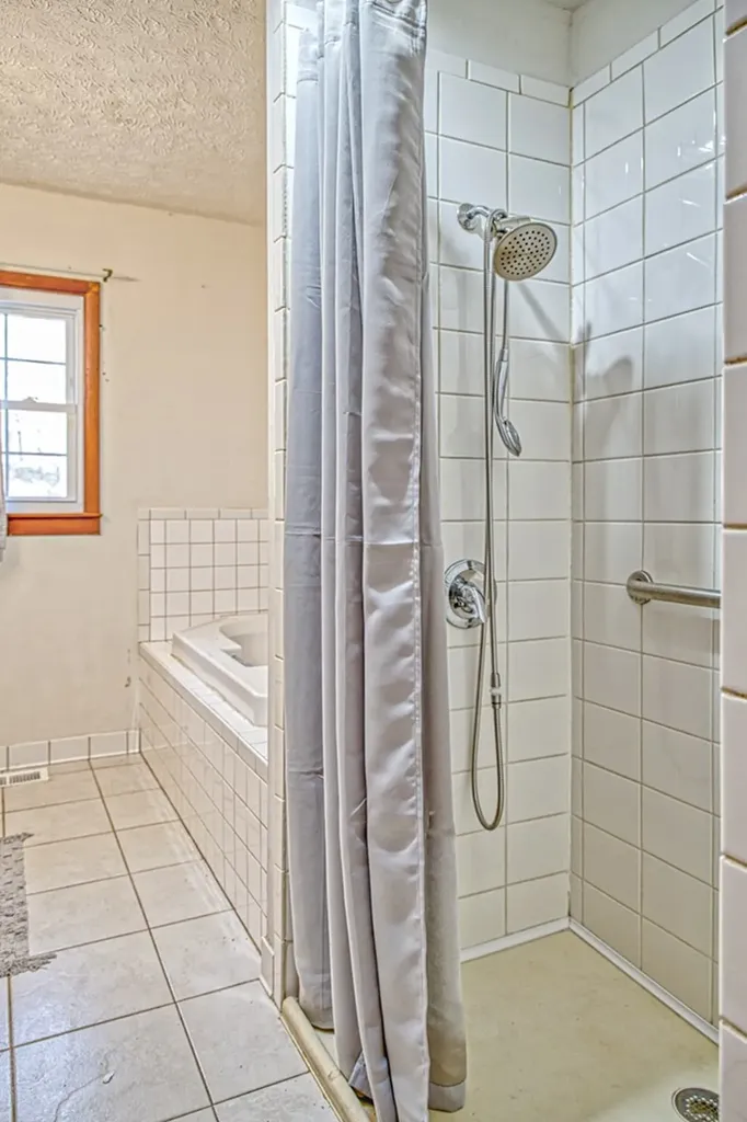 118 Effie Allen Lane Hilham TN 38568