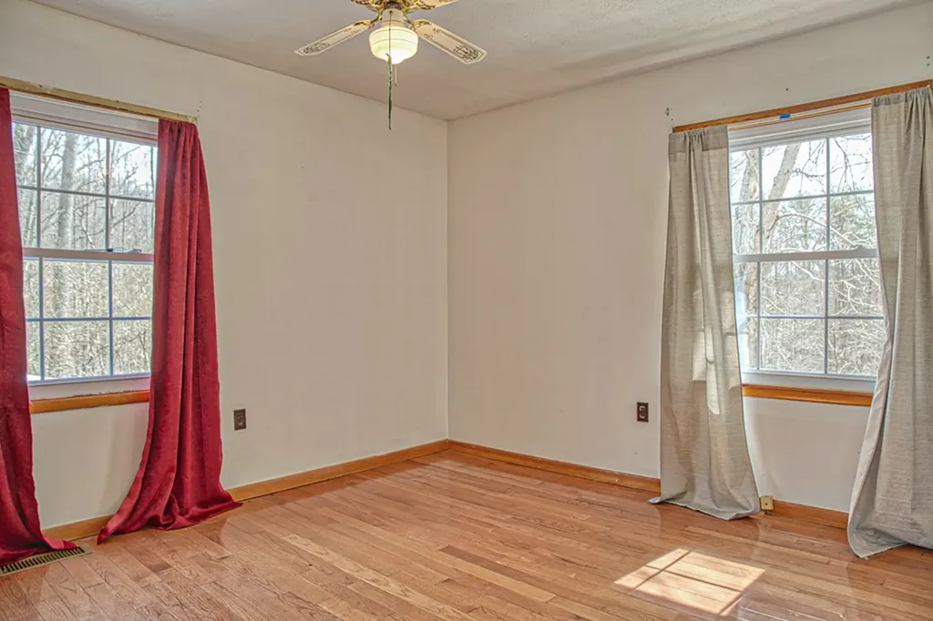 118 Effie Allen Lane Hilham TN 38568