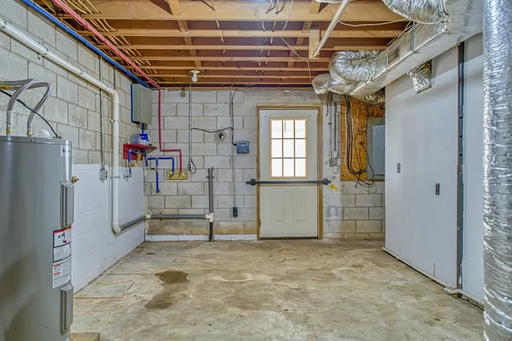 118 Effie Allen Lane Hilham TN 38568