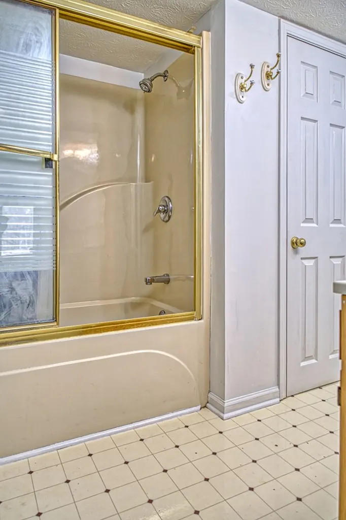 118 Effie Allen Lane Hilham TN 38568