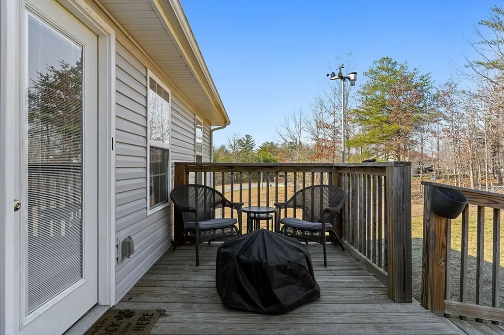 710 Rosenburg Reg Jamestown TN 38556