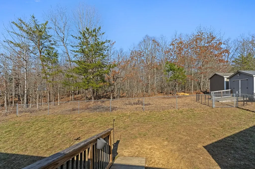 710 Rosenburg Reg Jamestown TN 38556