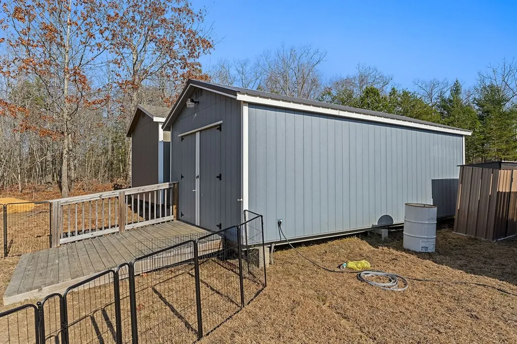 710 Rosenburg Reg Jamestown TN 38556