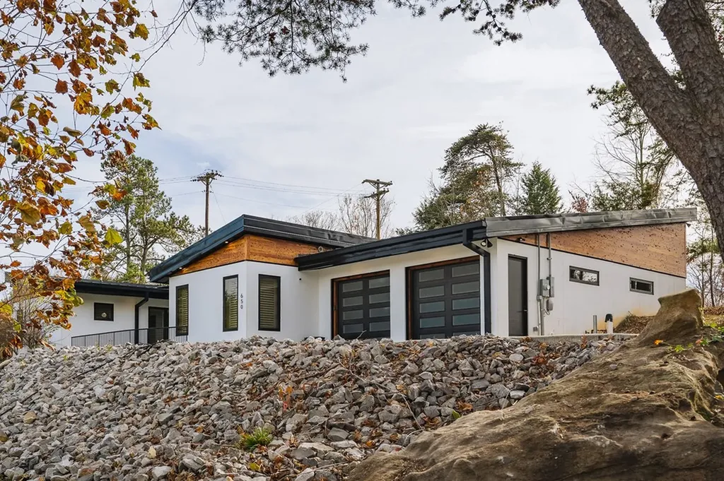 650 W 12th Street Cookeville TN 38501