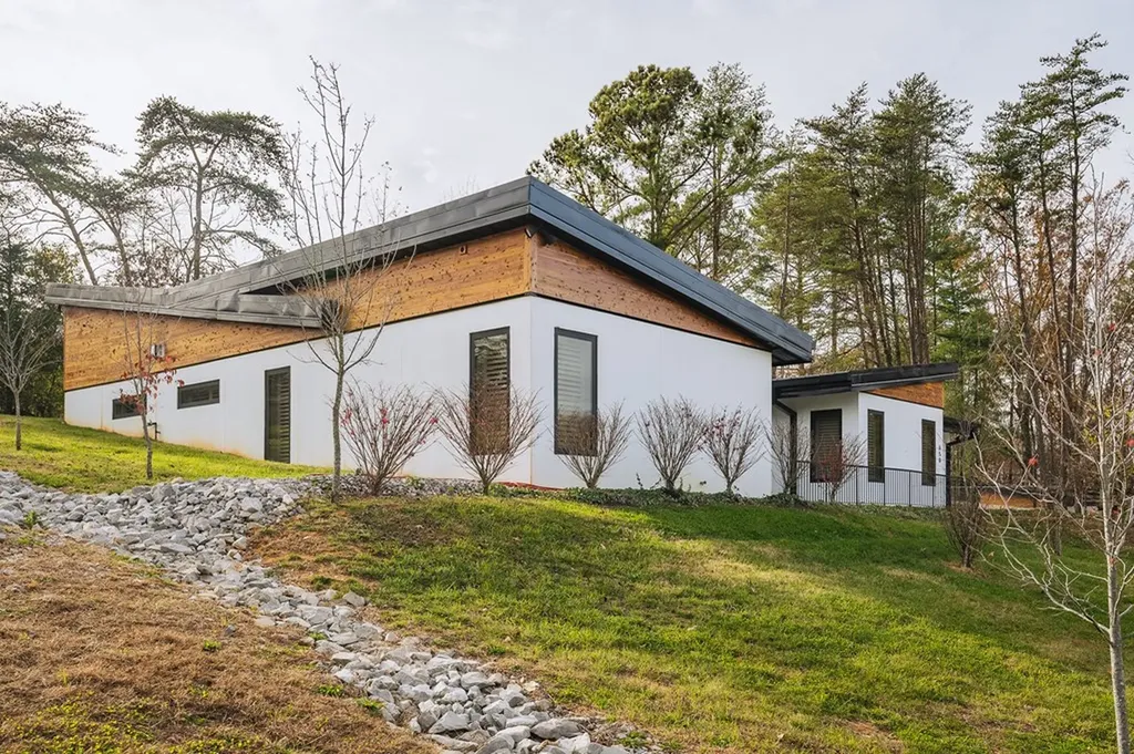 650 W 12th Street Cookeville TN 38501