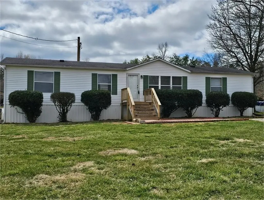 8024 Masters Road Cookeville TN 38501