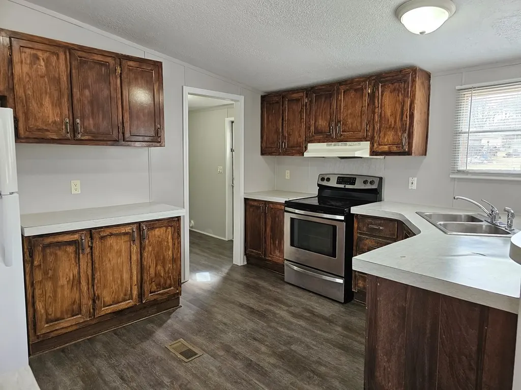 8024 Masters Road Cookeville TN 38501