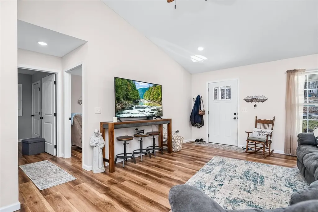 584 Trimmer Lane Jamestown TN 38556