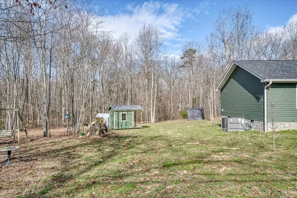 584 Trimmer Lane Jamestown TN 38556