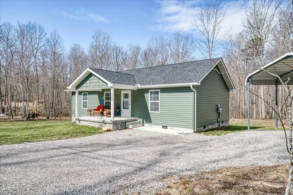 584 Trimmer Lane Jamestown TN 38556