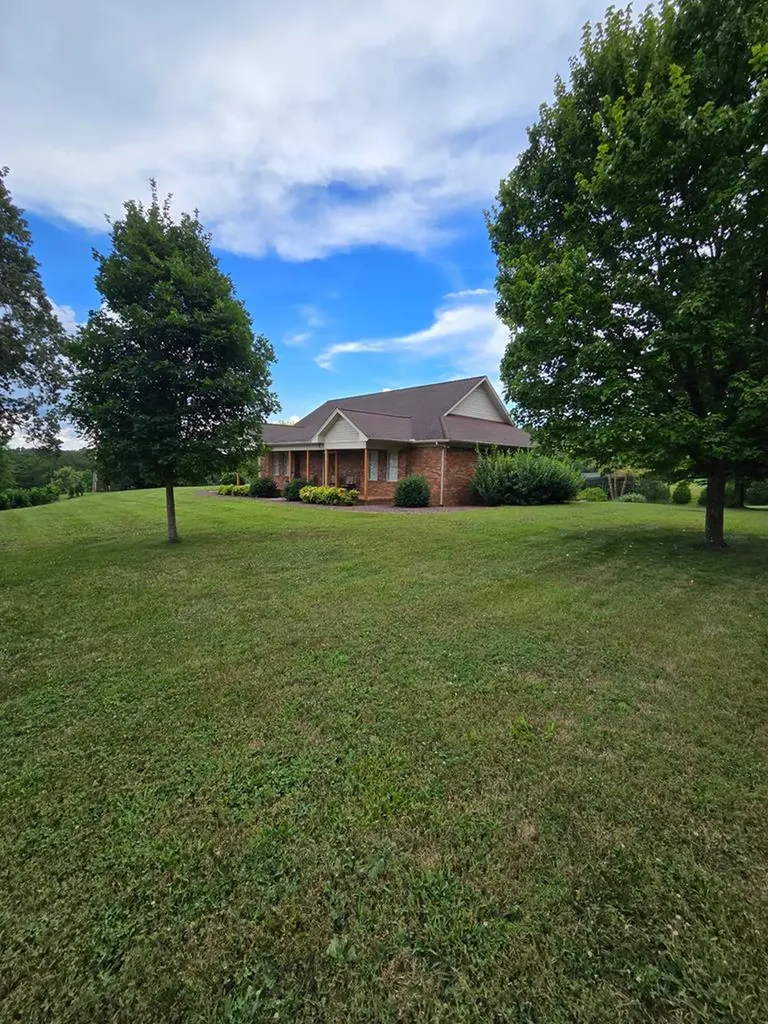 845 Mcminnville Highway Sparta TN 38583
