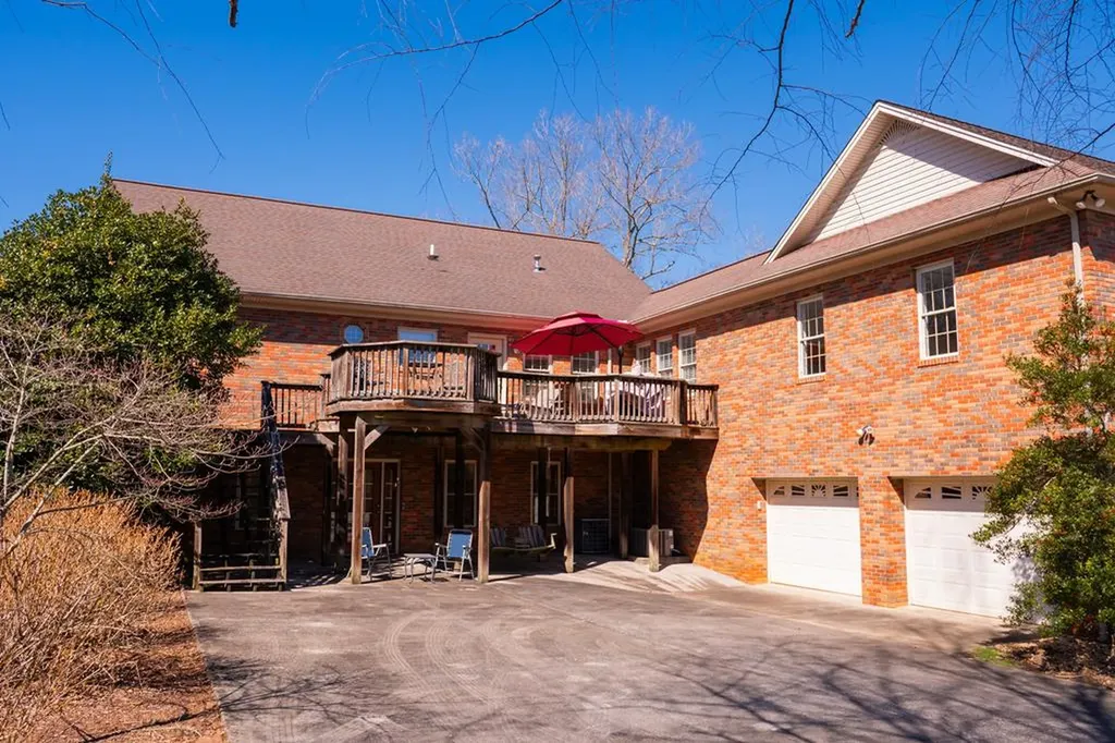 845 Mcminnville Highway Sparta TN 38583