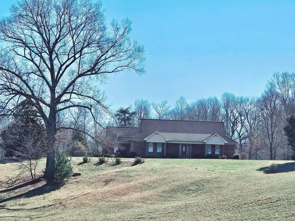 845 Mcminnville Highway Sparta TN 38583