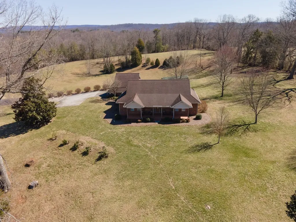 845 Mcminnville Highway Sparta TN 38583