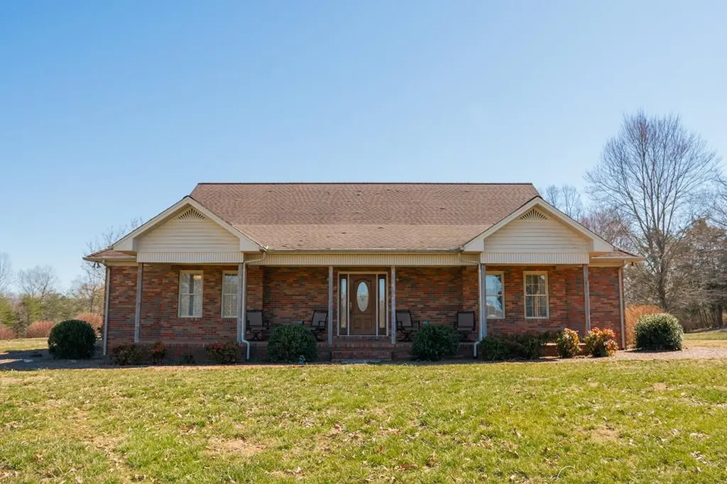 845 Mcminnville Highway Sparta TN 38583