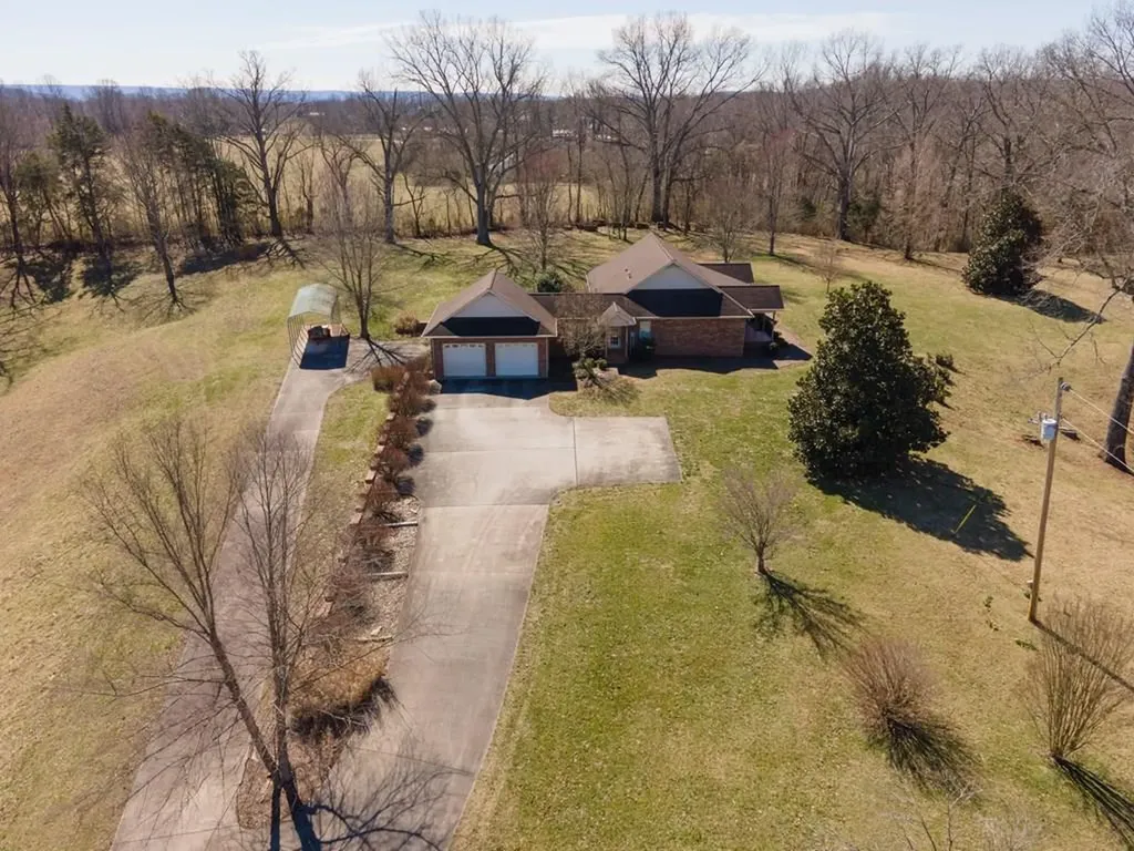 845 Mcminnville Highway Sparta TN 38583