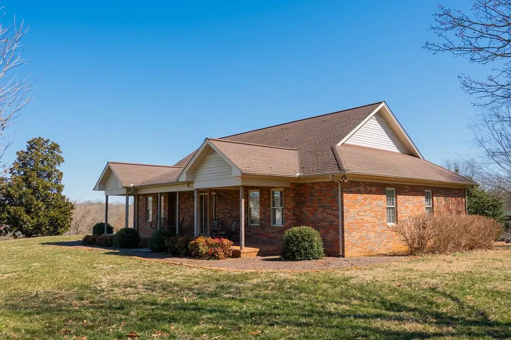 845 Mcminnville Highway Sparta TN 38583