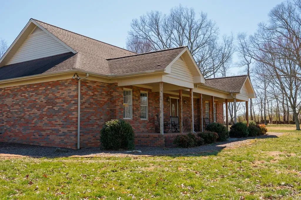 845 Mcminnville Highway Sparta TN 38583