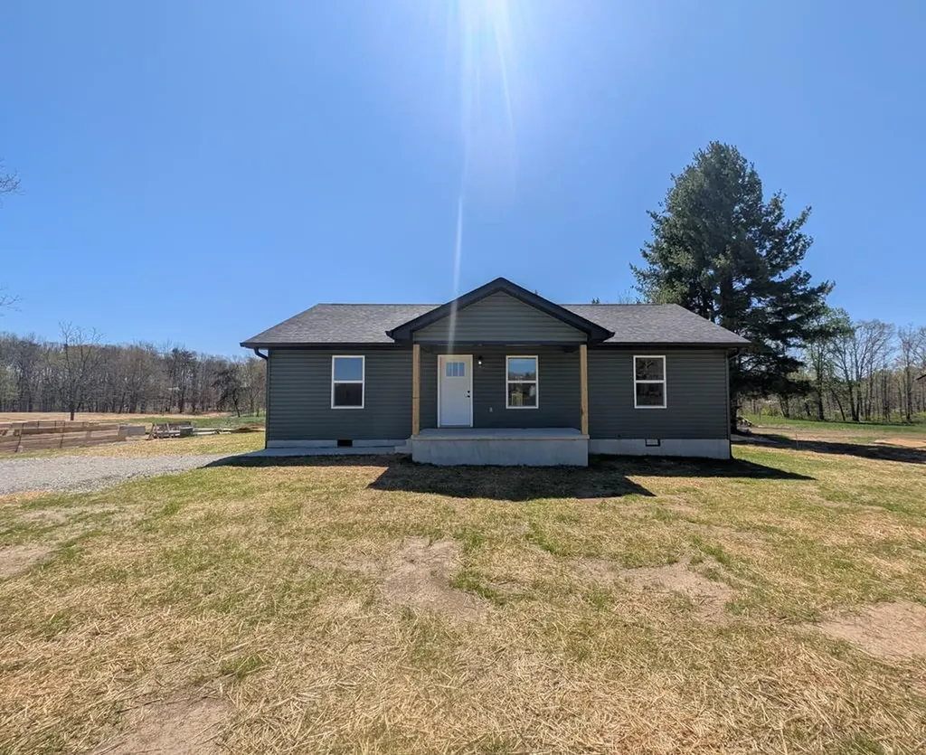 2763 Banner Springs Road Jamestown TN 38556