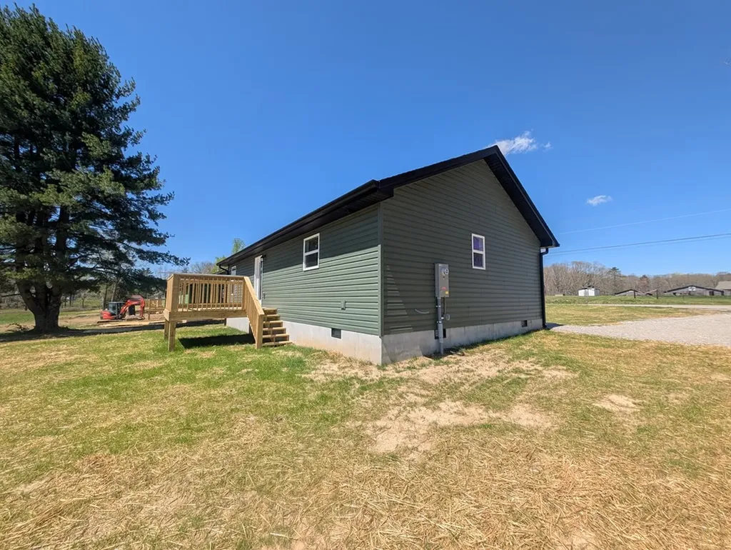 2763 Banner Springs Road Jamestown TN 38556