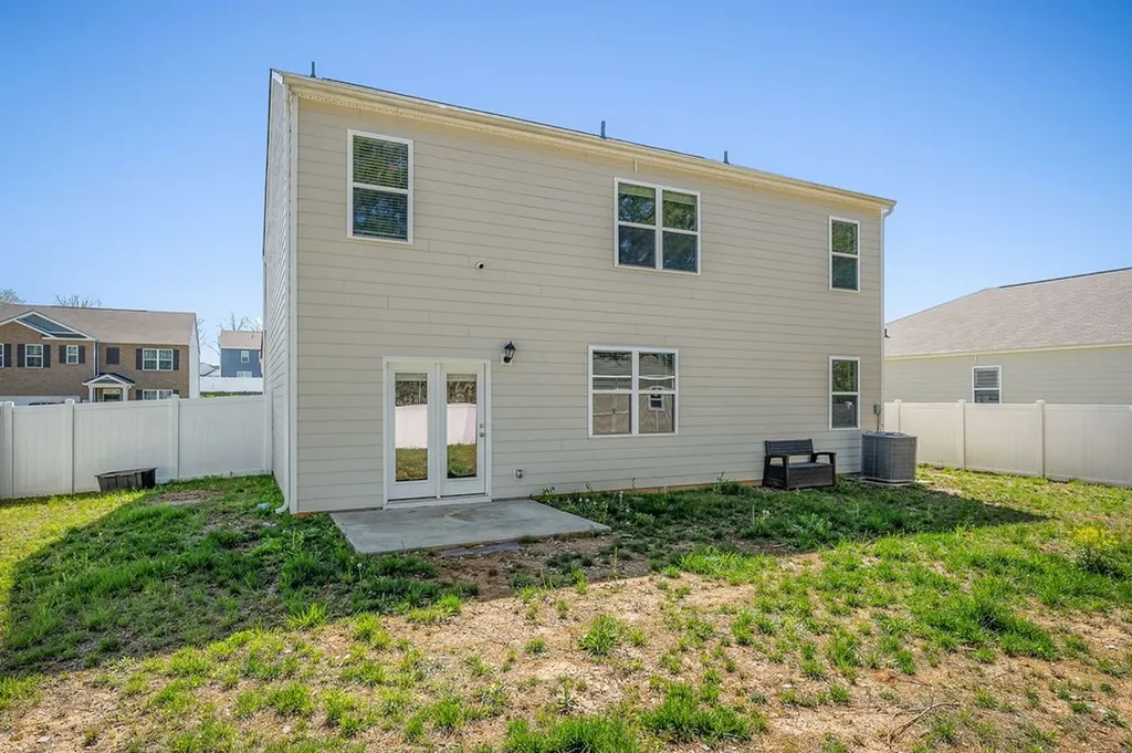 156 Nunally Drive Baxter TN 38544