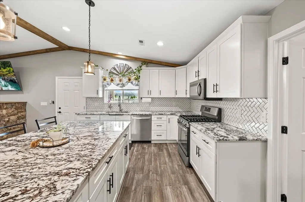 388 Swamp Road Sparta TN 38583