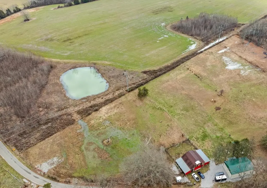 388 Swamp Road Sparta TN 38583