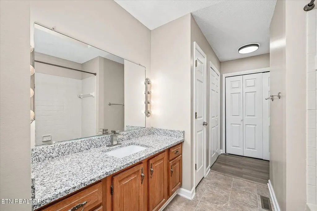 112 Gilford Terrace Crossville TN 38558