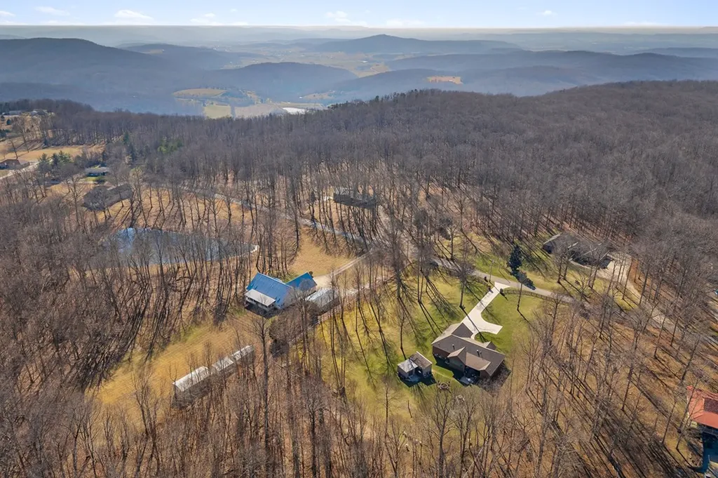 701 Low Gap Road Sparta TN 38583