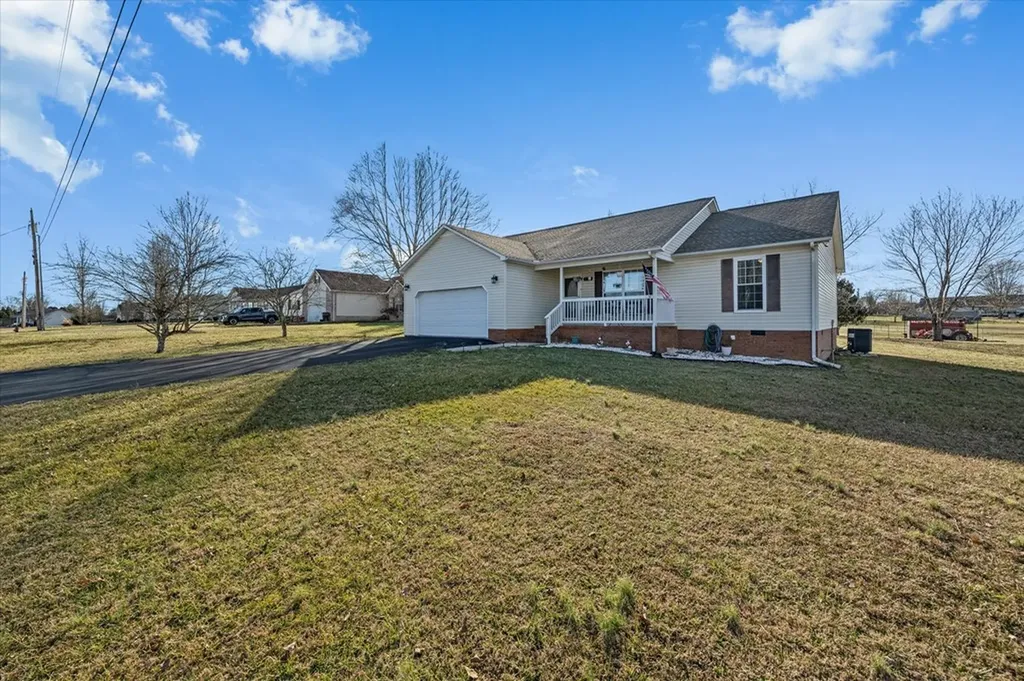 1717 Tyler Drive Cookeville TN 38501