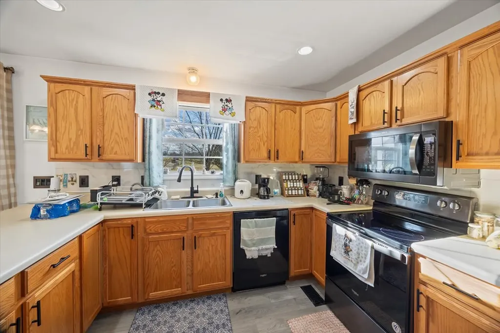 1717 Tyler Drive Cookeville TN 38501