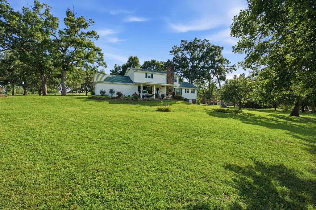 401 Bluegrass Court Lebanon TN 37090