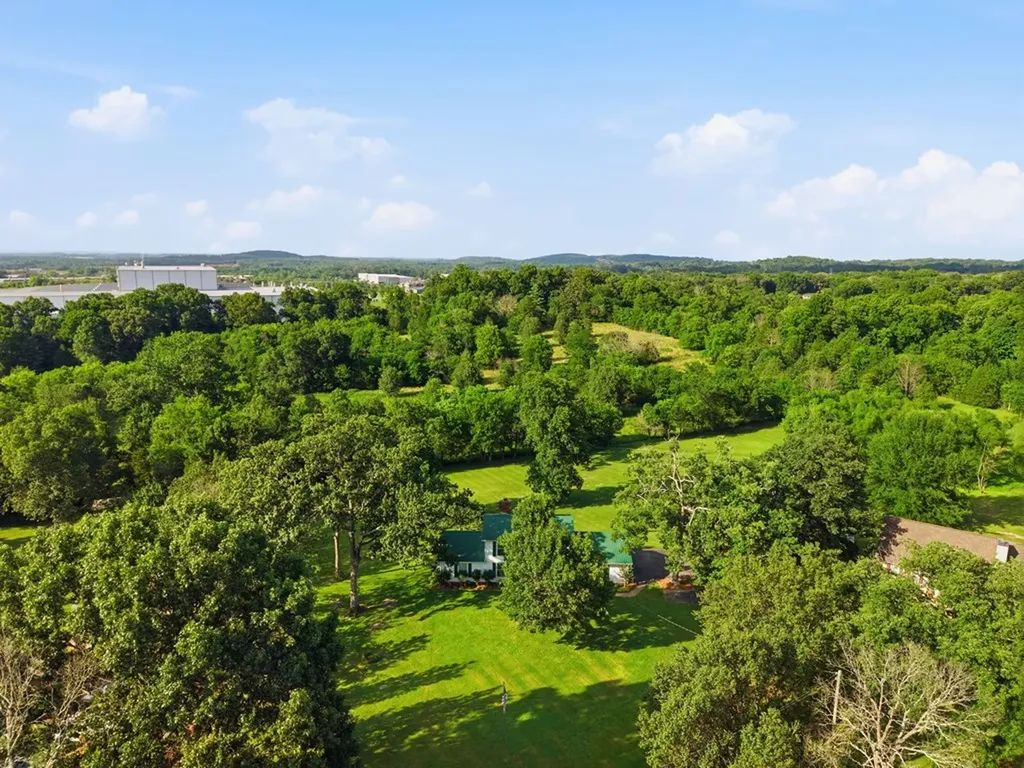 401 Bluegrass Court Lebanon TN 37090