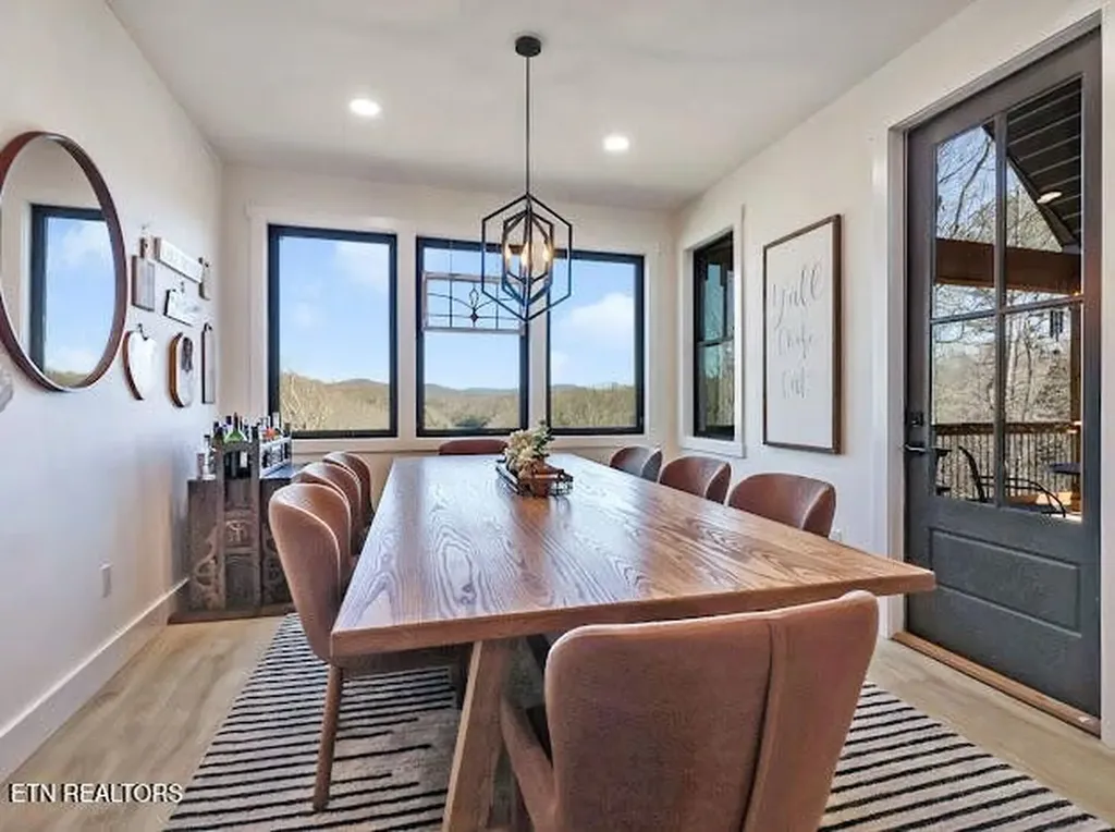 171 Deer Cliff Alpine TN 38543