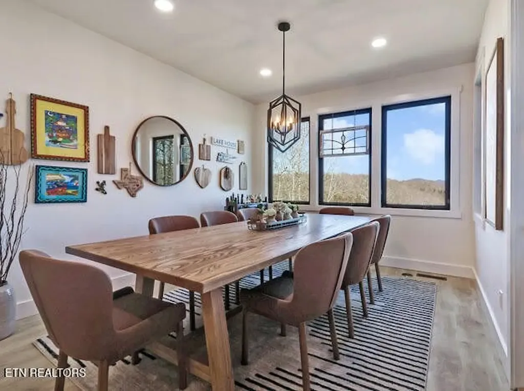 171 Deer Cliff Alpine TN 38543