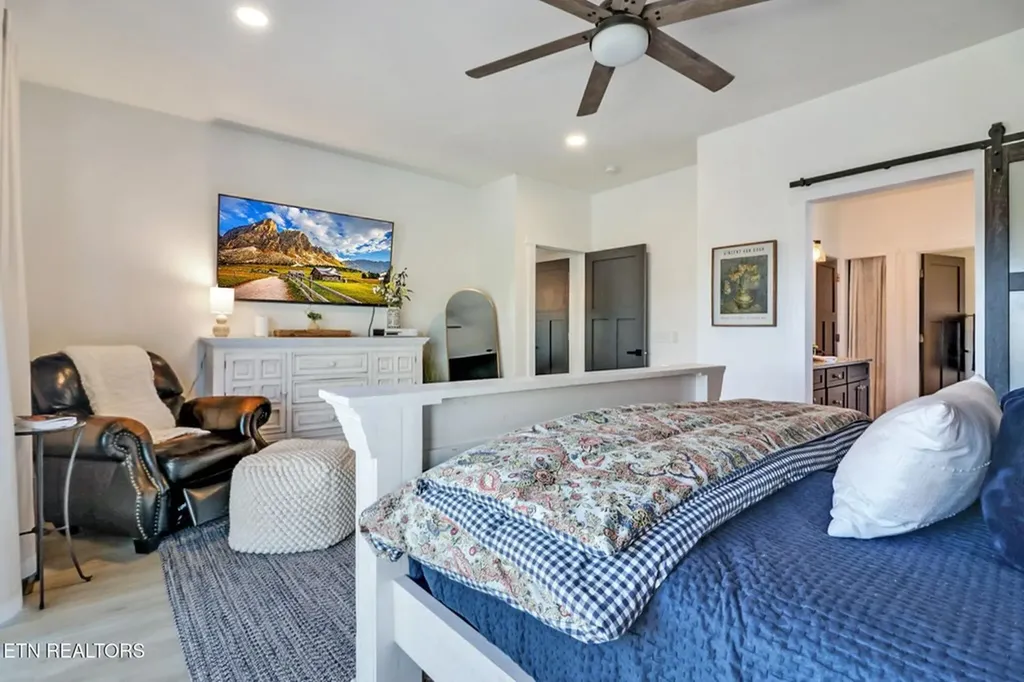 171 Deer Cliff Alpine TN 38543