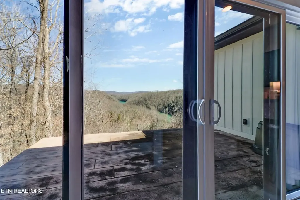 171 Deer Cliff Alpine TN 38543