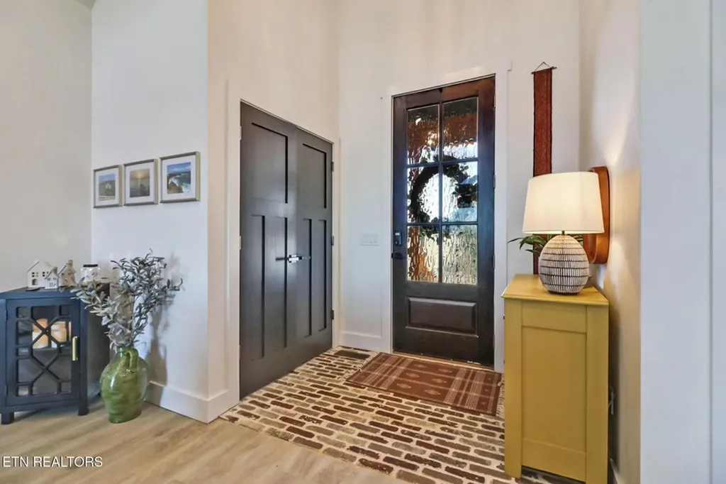 171 Deer Cliff Alpine TN 38543