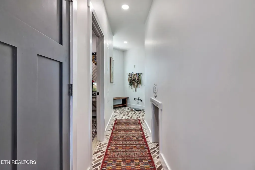 171 Deer Cliff Alpine TN 38543