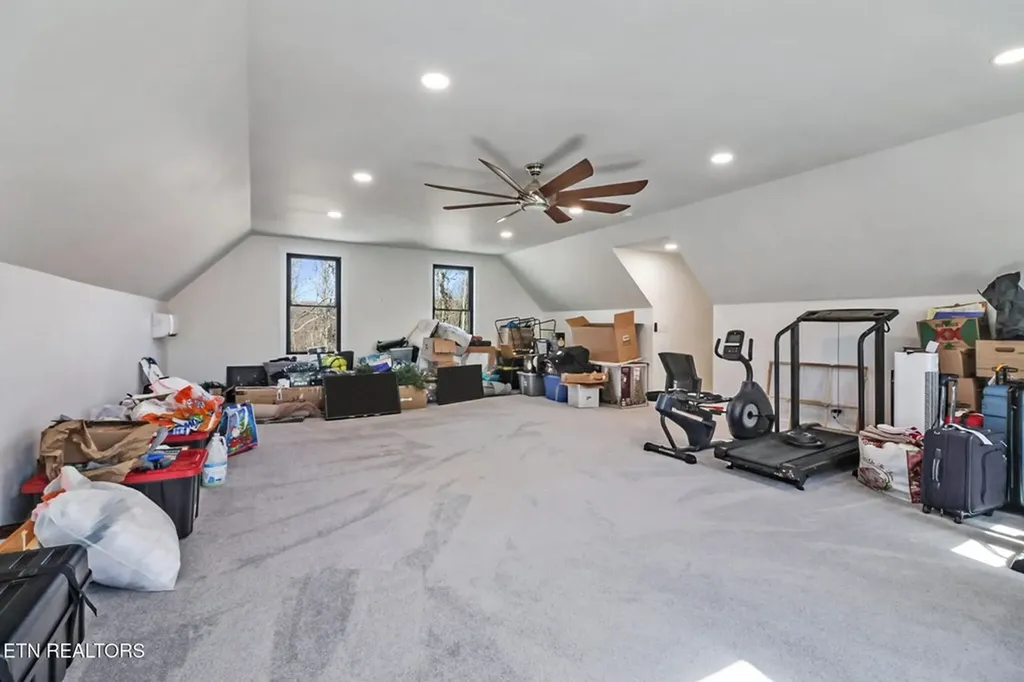 171 Deer Cliff Alpine TN 38543